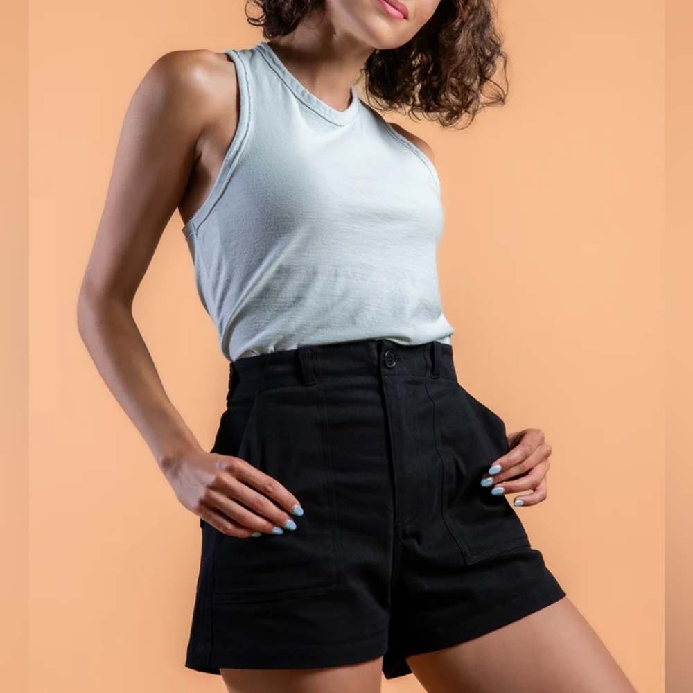 NWOT Wondery Outdoors Isabel 3.0 Shorts in Black
